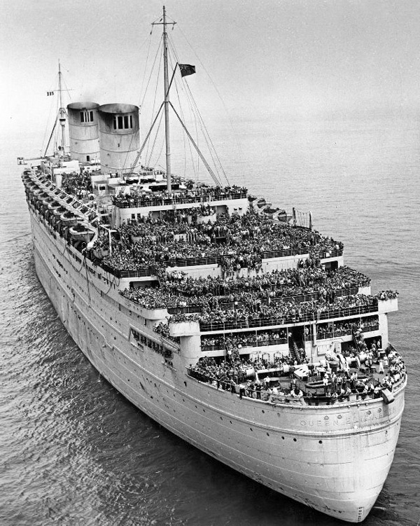 Troopship Queen Elizabeth
